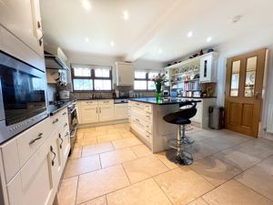 Photo 22- click for photo gallery